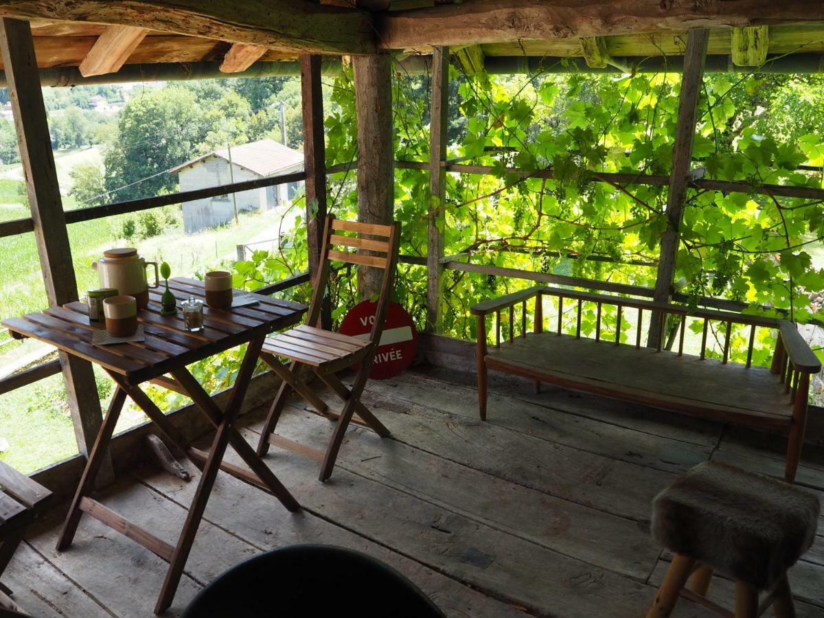 Le Chatel en Beaujolais Valsonne Extérieur photo